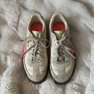 Puma Athletic Shoes in Cream and Pink